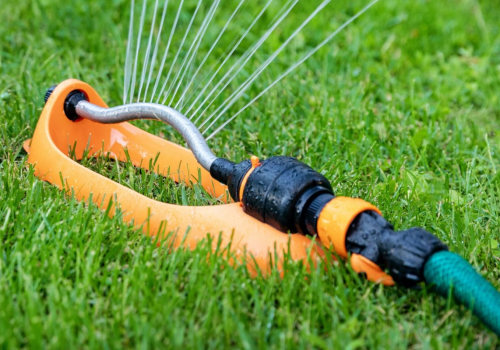 What is the Best Type of Lawn Sprinkler System for Your Yard?